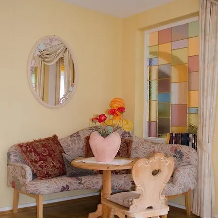 Bed & Breakfast Haus Helvetia Bad Orb